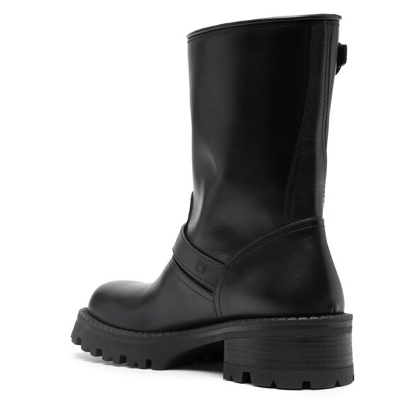 🇺🇸  Versace Medusa-Embossed Leather Boots - Picture 4 of 5